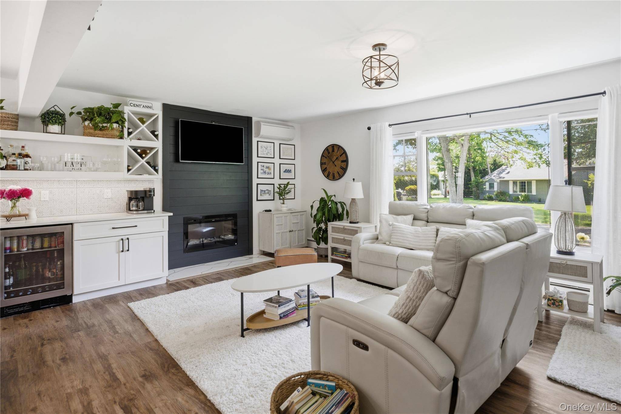 12 Wayne CT, Westhampton, NY 11977