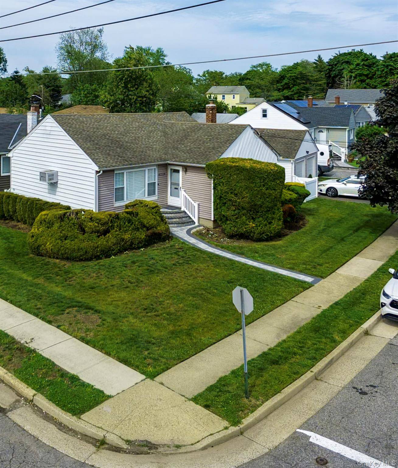 130 Boylston ST, Hempstead, NY 11550