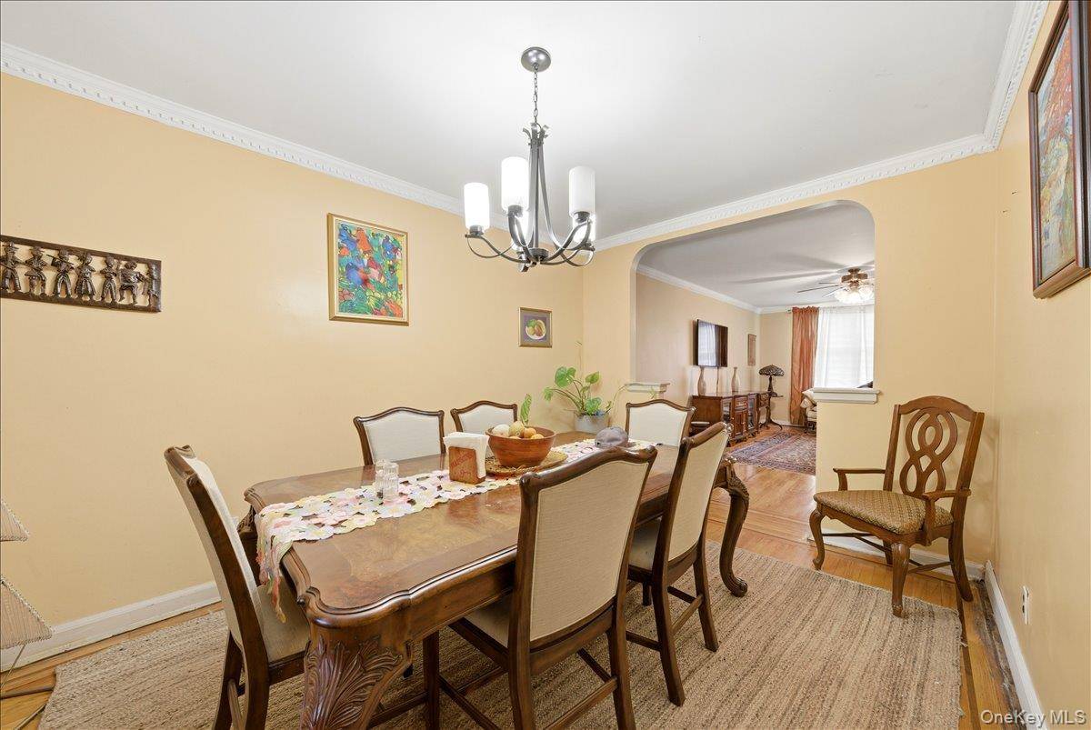 4425 Richardson AVE, Bronx, NY 10470