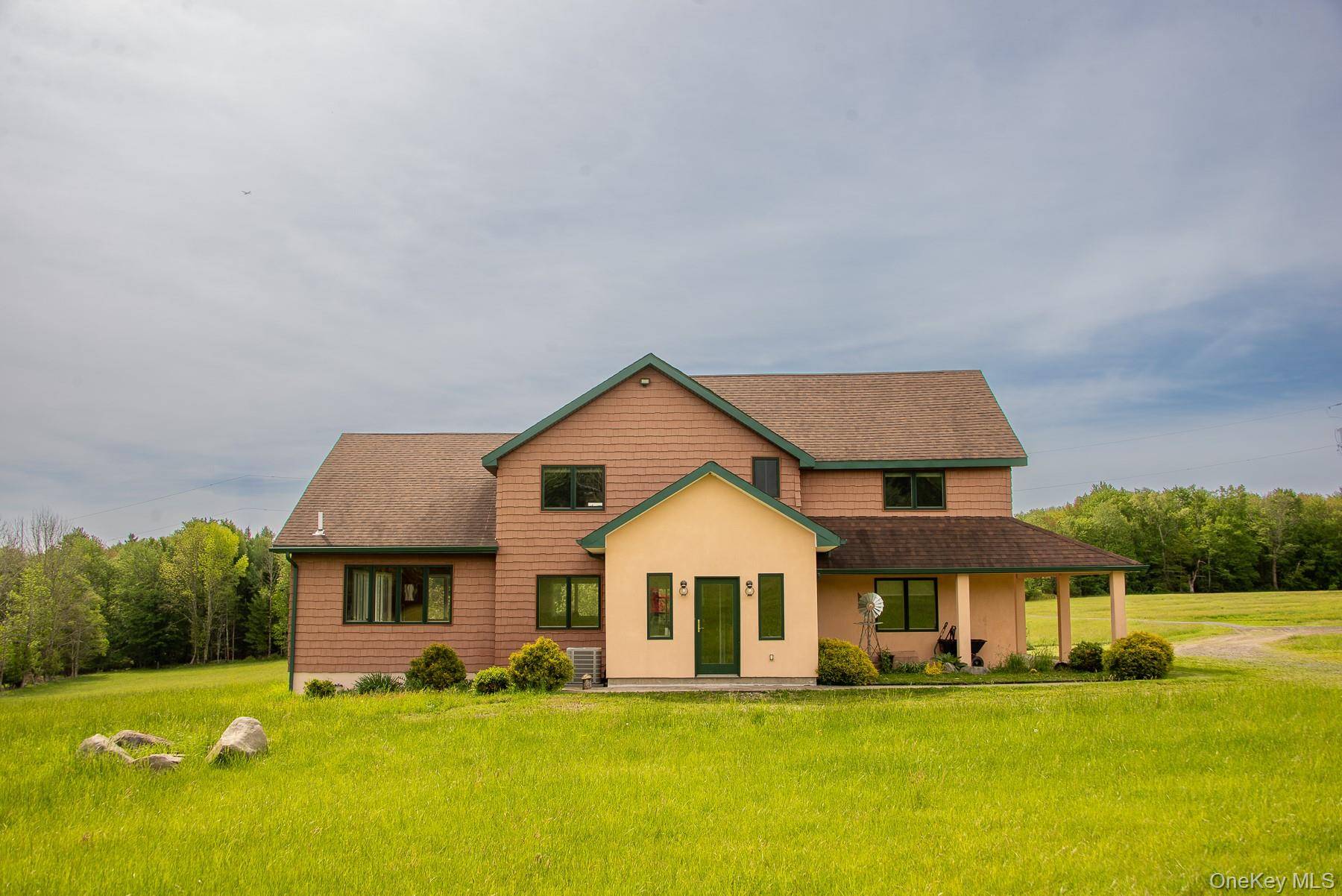 240 A Mountaindale RD, Greenfield Park, NY 12435
