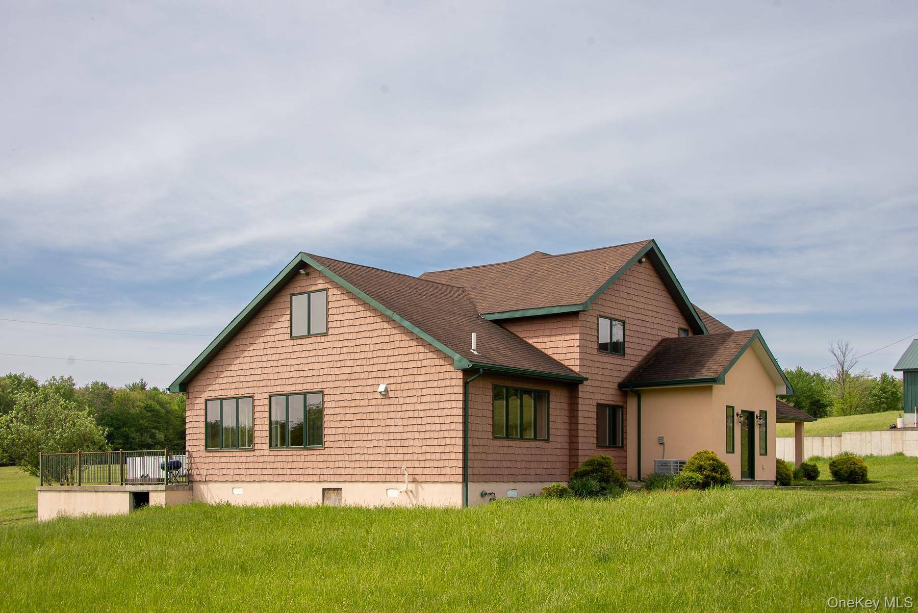 240 A Mountaindale RD, Greenfield Park, NY 12435