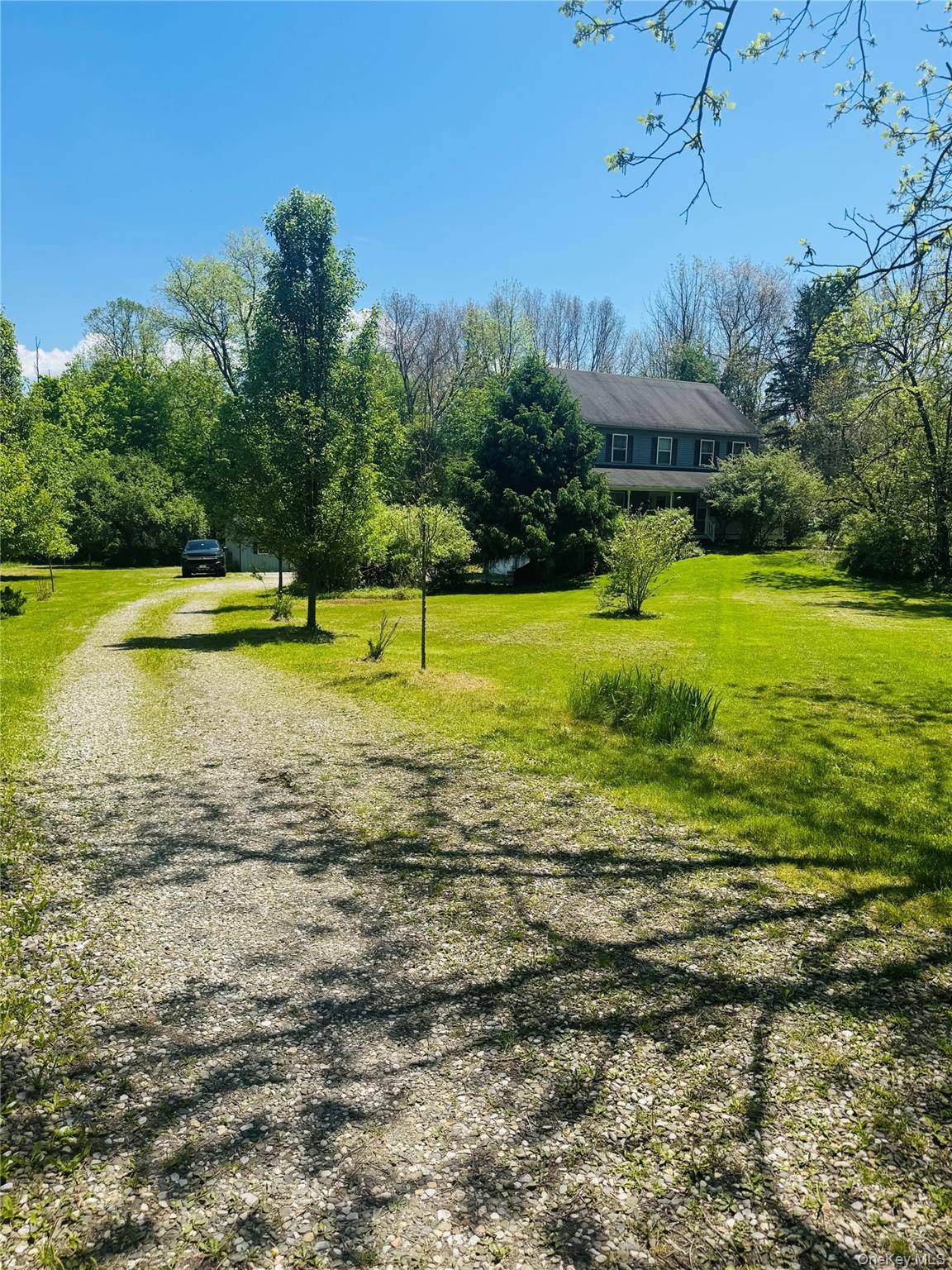 633 Winterton RD, Bloomingburg, NY 12721