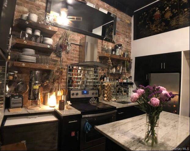 234 E 14th ST #1B, New York (manhattan), NY 10003