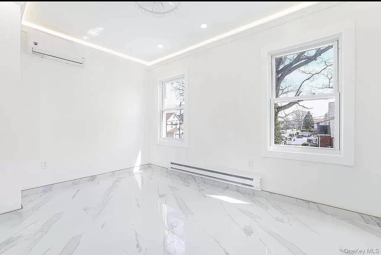 Address not disclosed, Queens Village, NY 11429