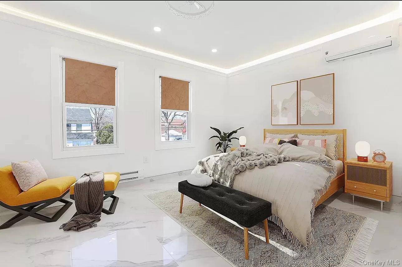 Address not disclosed, Queens Village, NY 11429