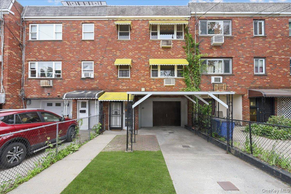 1964 Burke AVE, Bronx, NY 10469