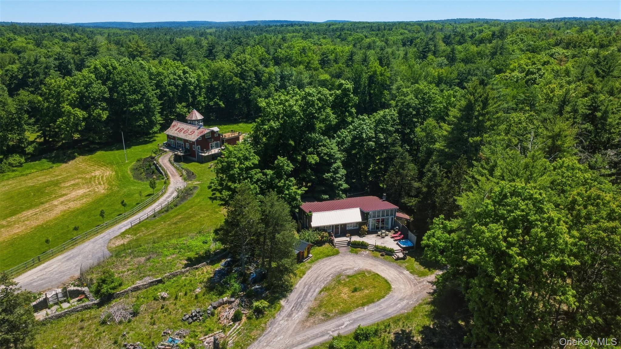 5 - 7 Downer LN, Woodstock, NY 12498