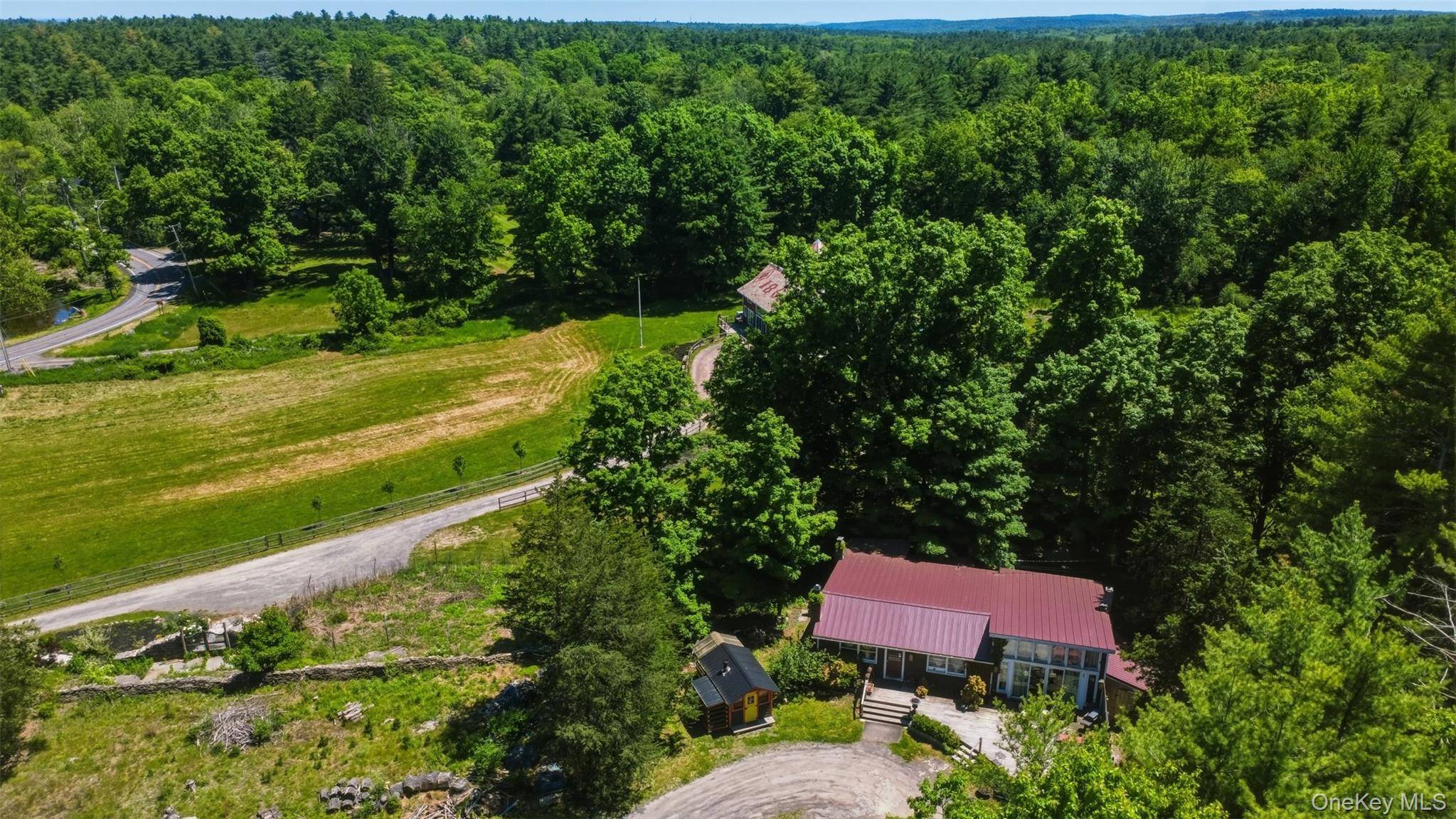5 - 7 Downer LN, Woodstock, NY 12498