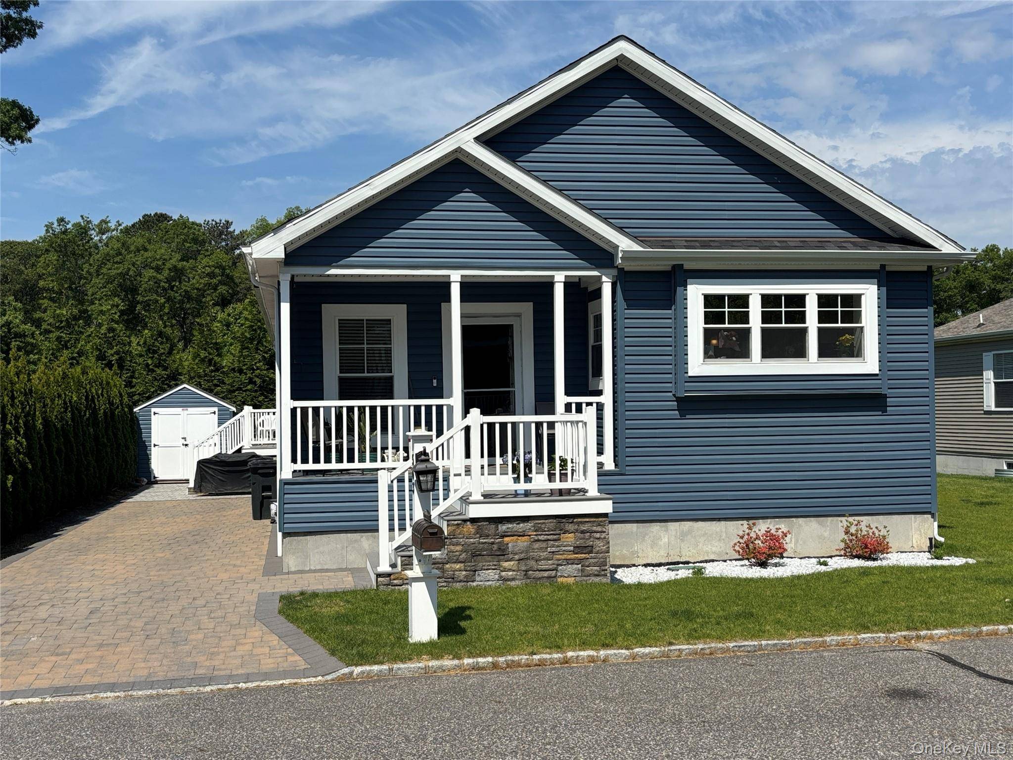 1661 Old Country RD #563, Riverhead, NY 11901