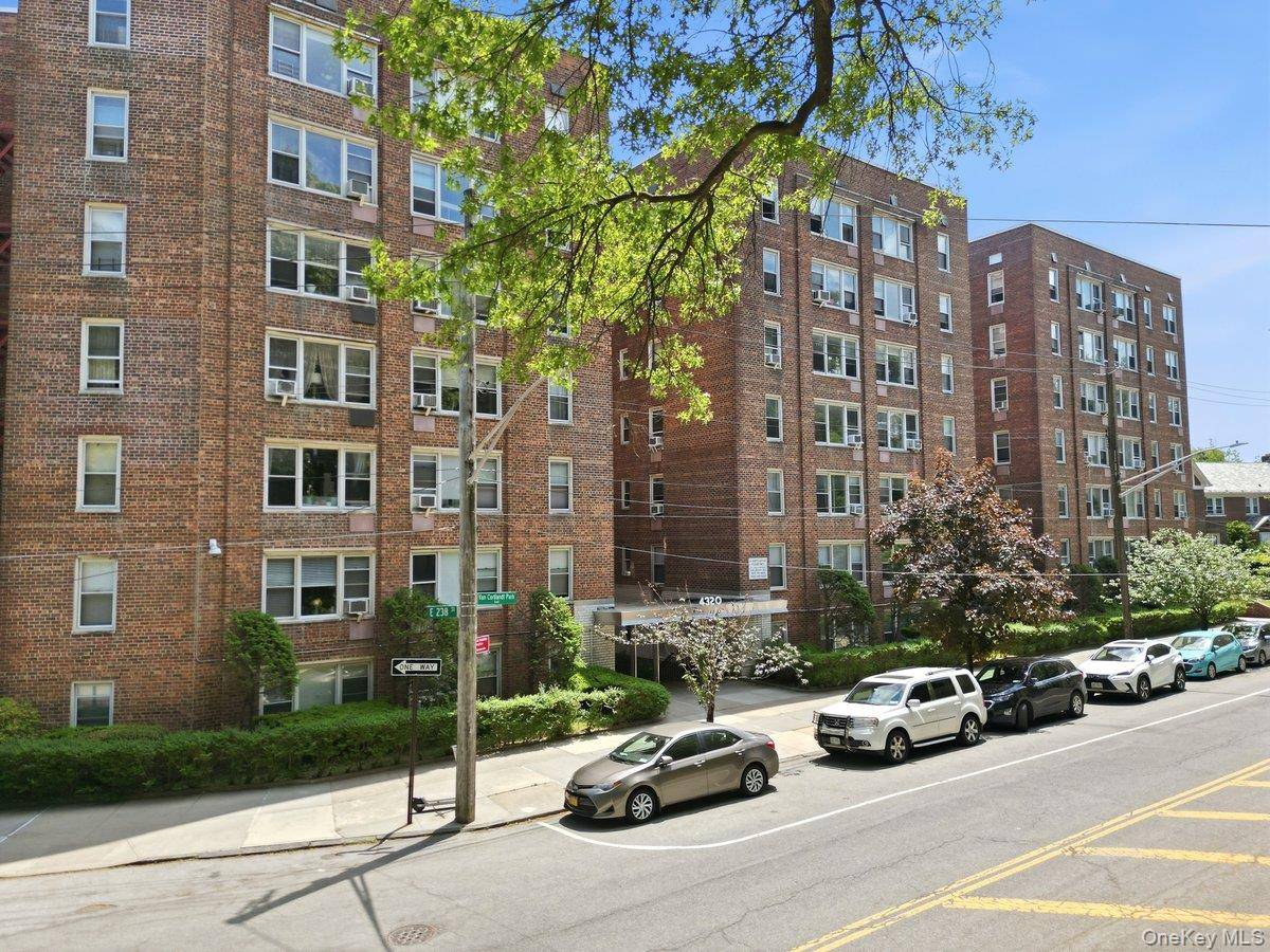 4320 Van Cortlandt #1J, Bronx, NY 10470