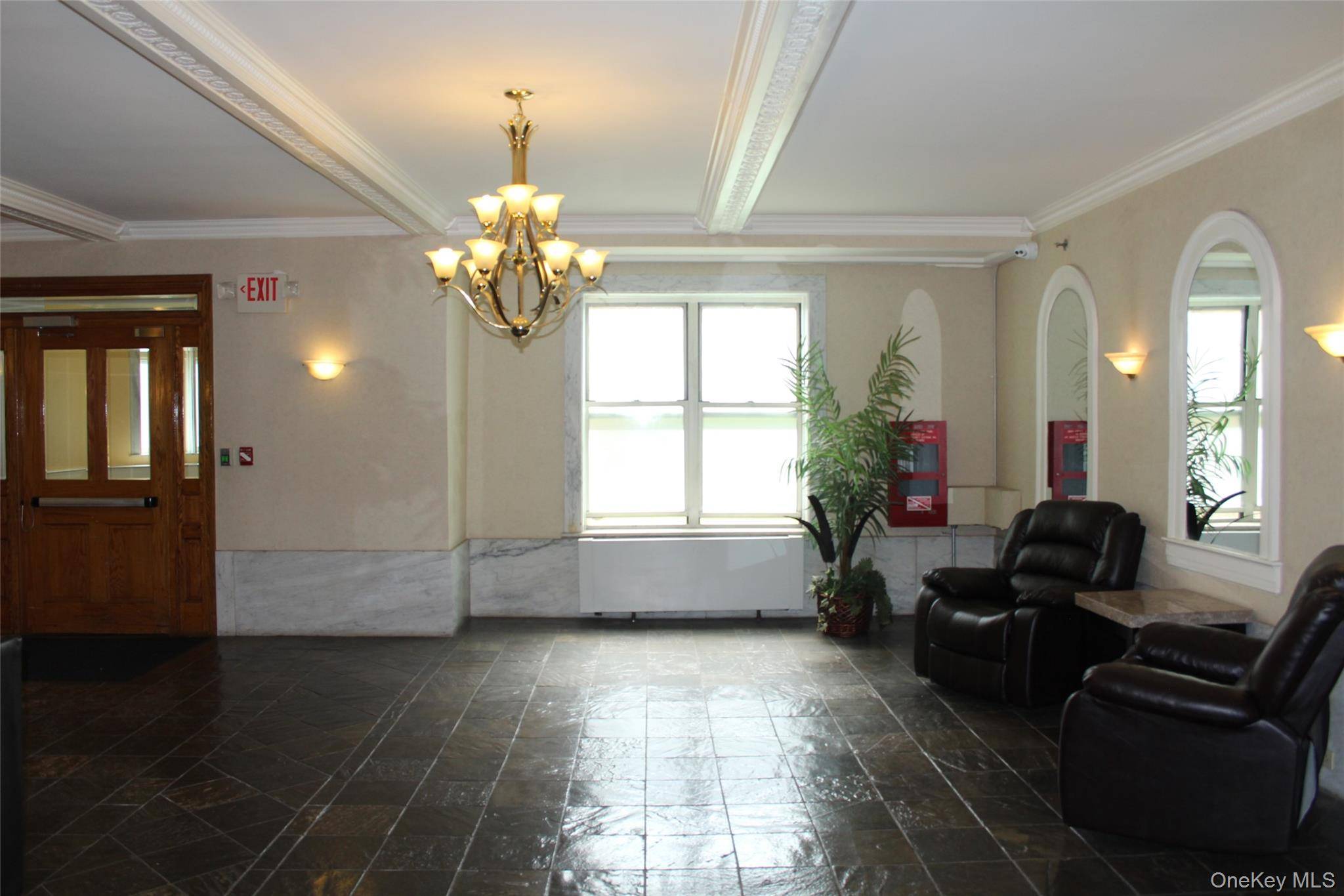 85 Bronx River RD #2K, Yonkers, NY 10704