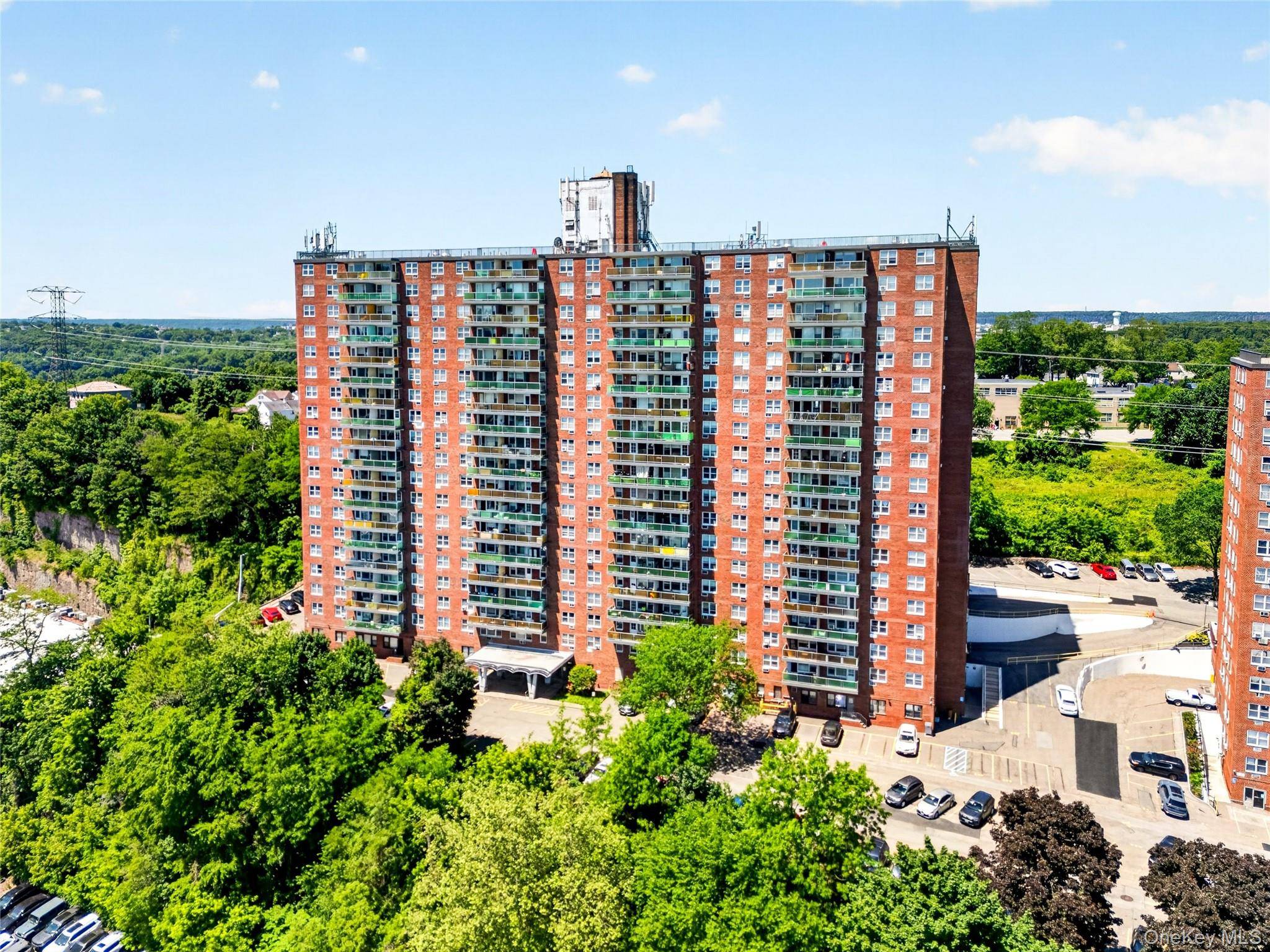 1841 Central Park AVE #18A, Yonkers, NY 10710