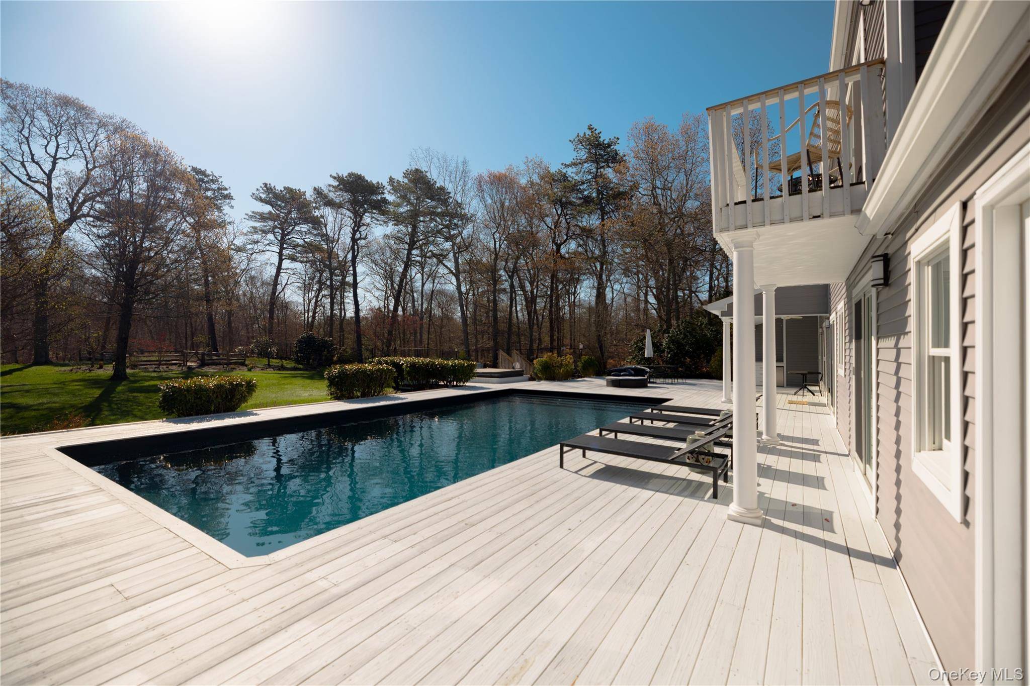 220 Pleasure DR, Riverhead, NY 11901
