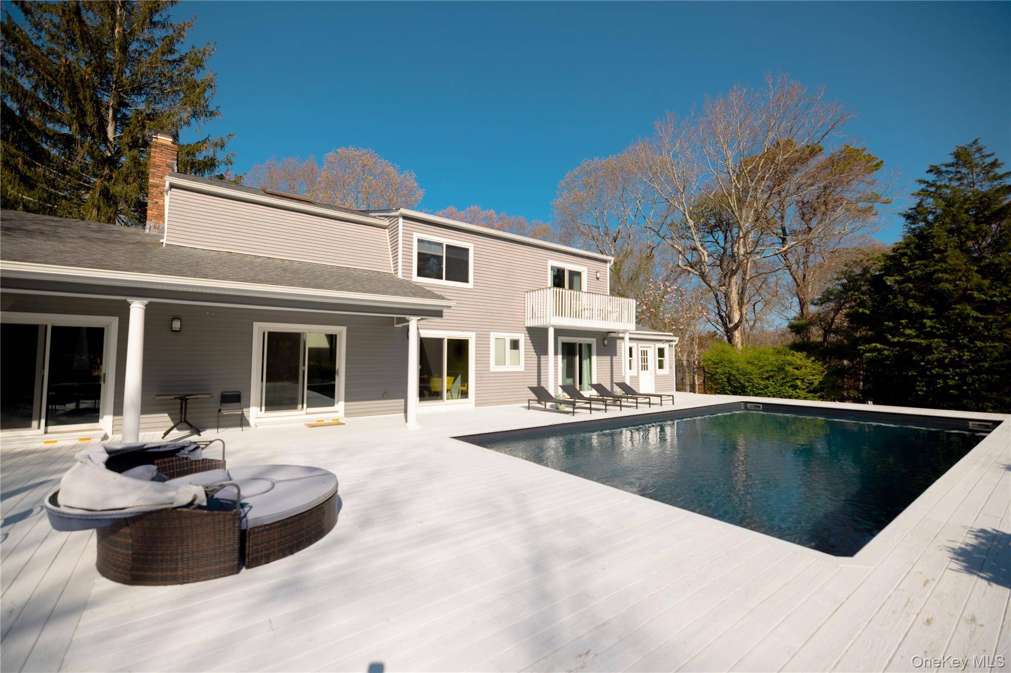 220 Pleasure DR, Riverhead, NY 11901