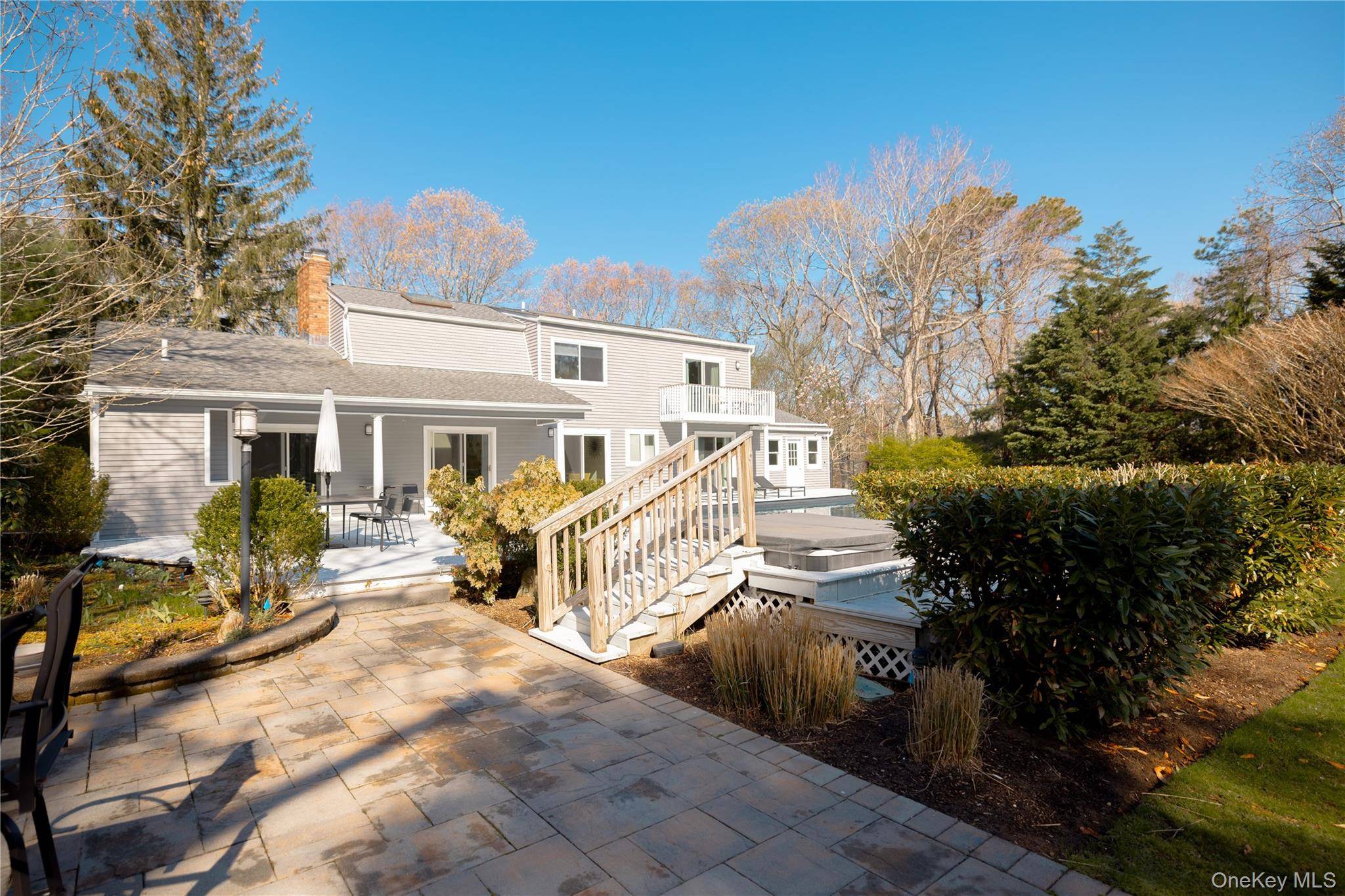 220 Pleasure DR, Riverhead, NY 11901