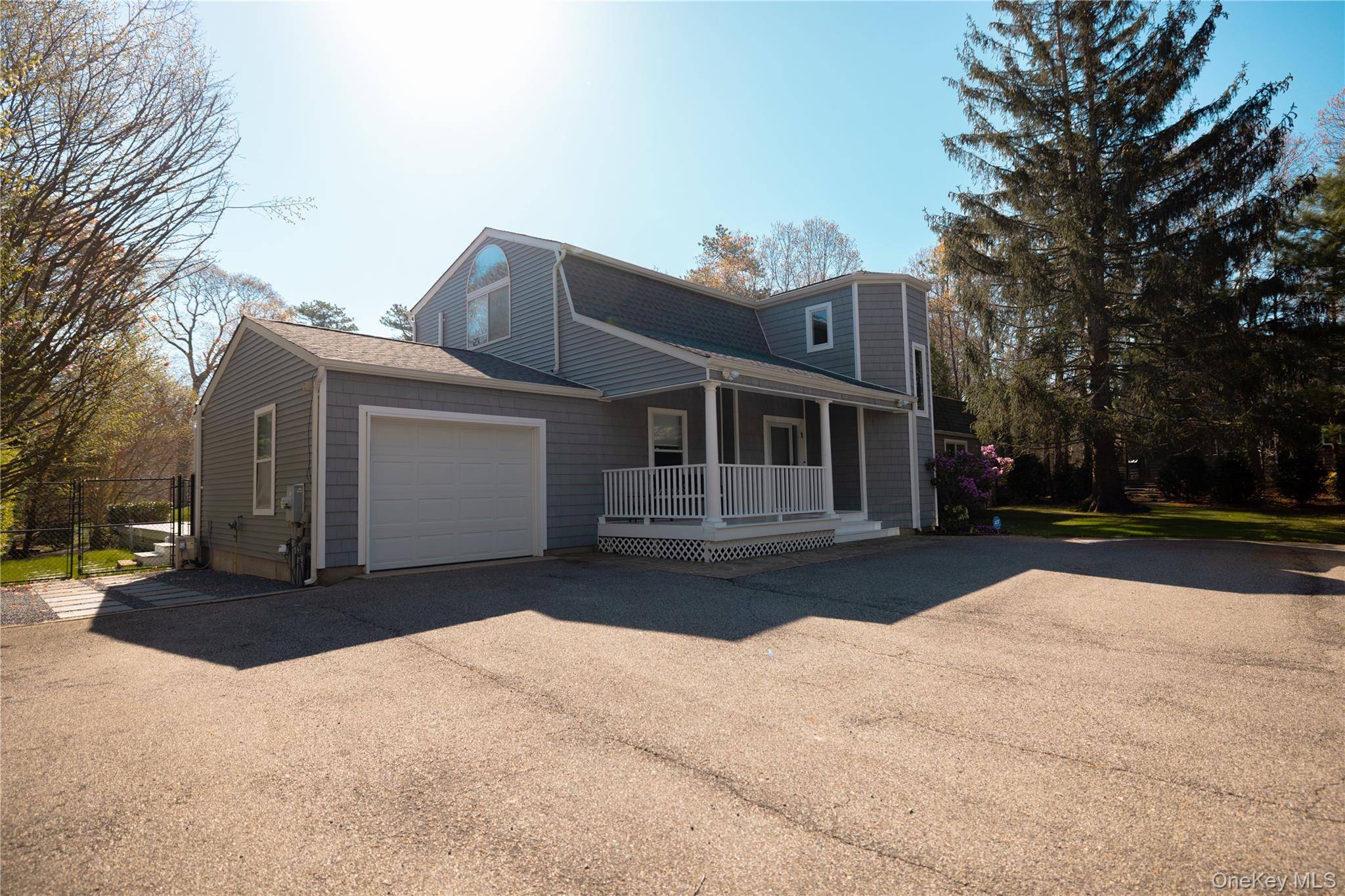 220 Pleasure DR, Riverhead, NY 11901