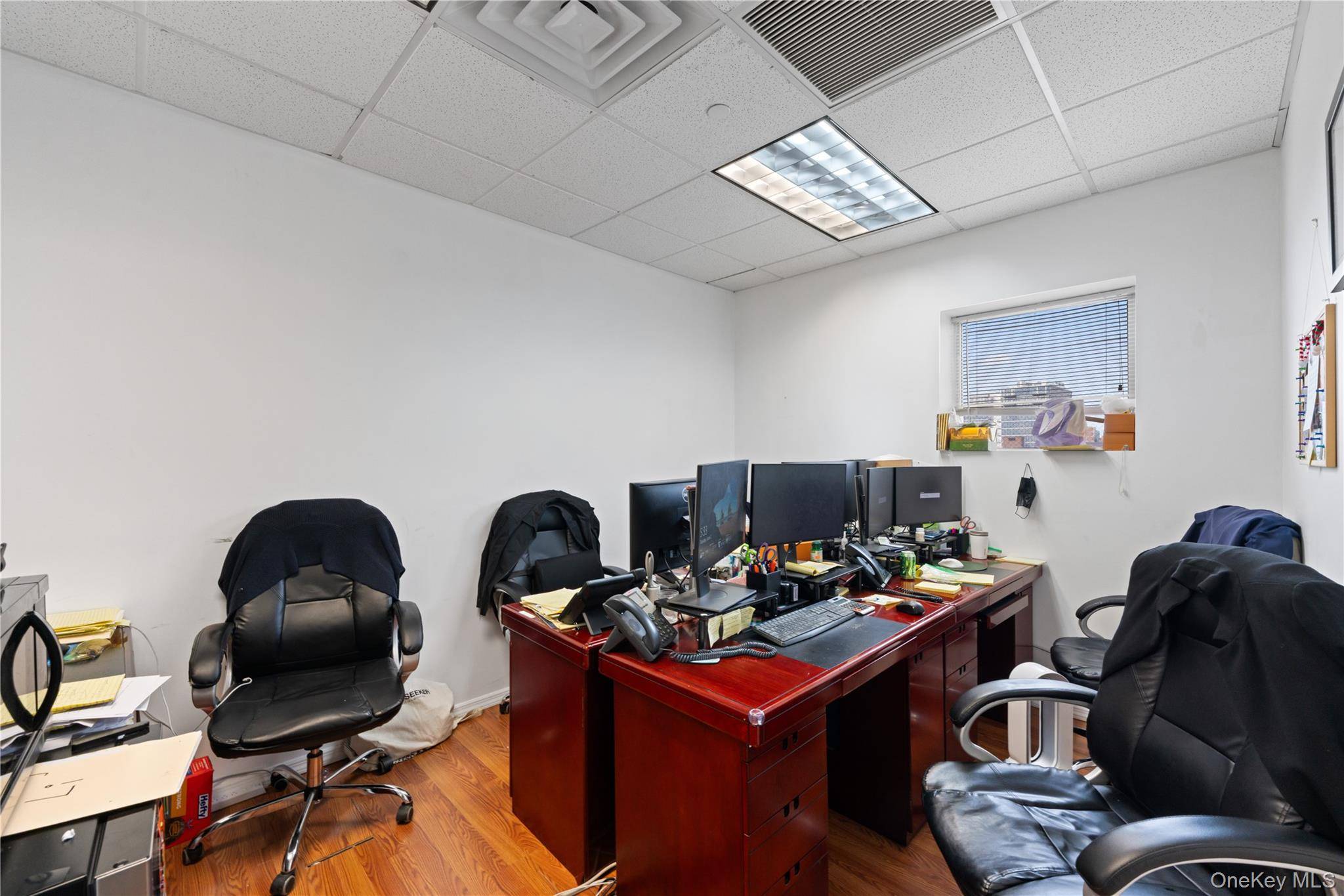 136-33 37th AVE #9A, Flushing, NY 11354