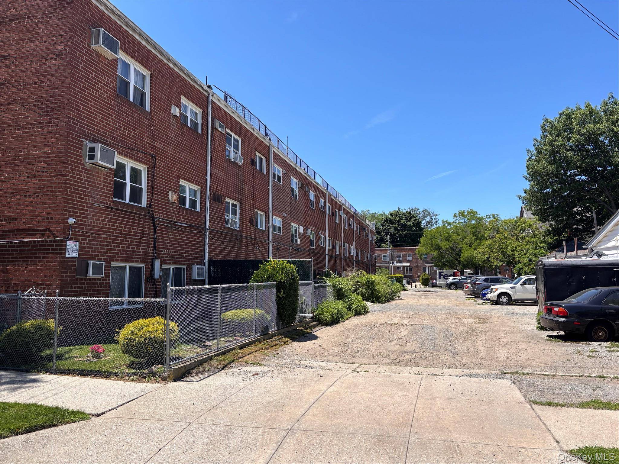 224-17 Braddock AVE, Queens Village, NY 11428
