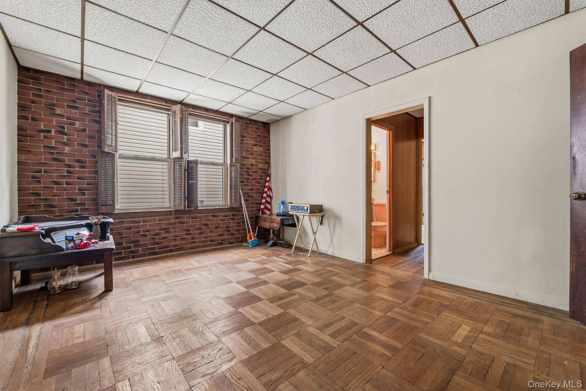 2952 Miles AVE, Bronx, NY 10465