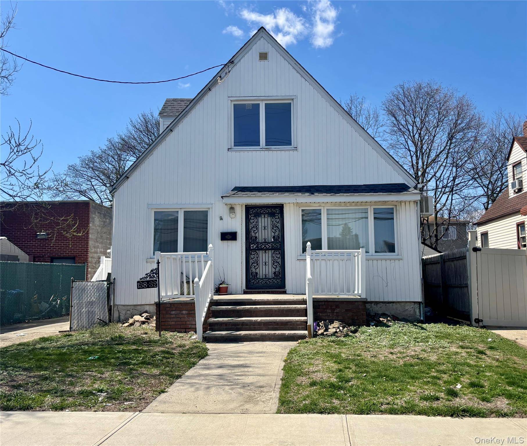 138-32 242nd ST, Rosedale, NY 11422