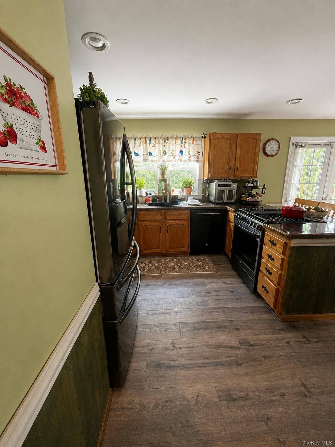 533, 531, 529 Montauk HWY, Westhampton Beach, NY 11978