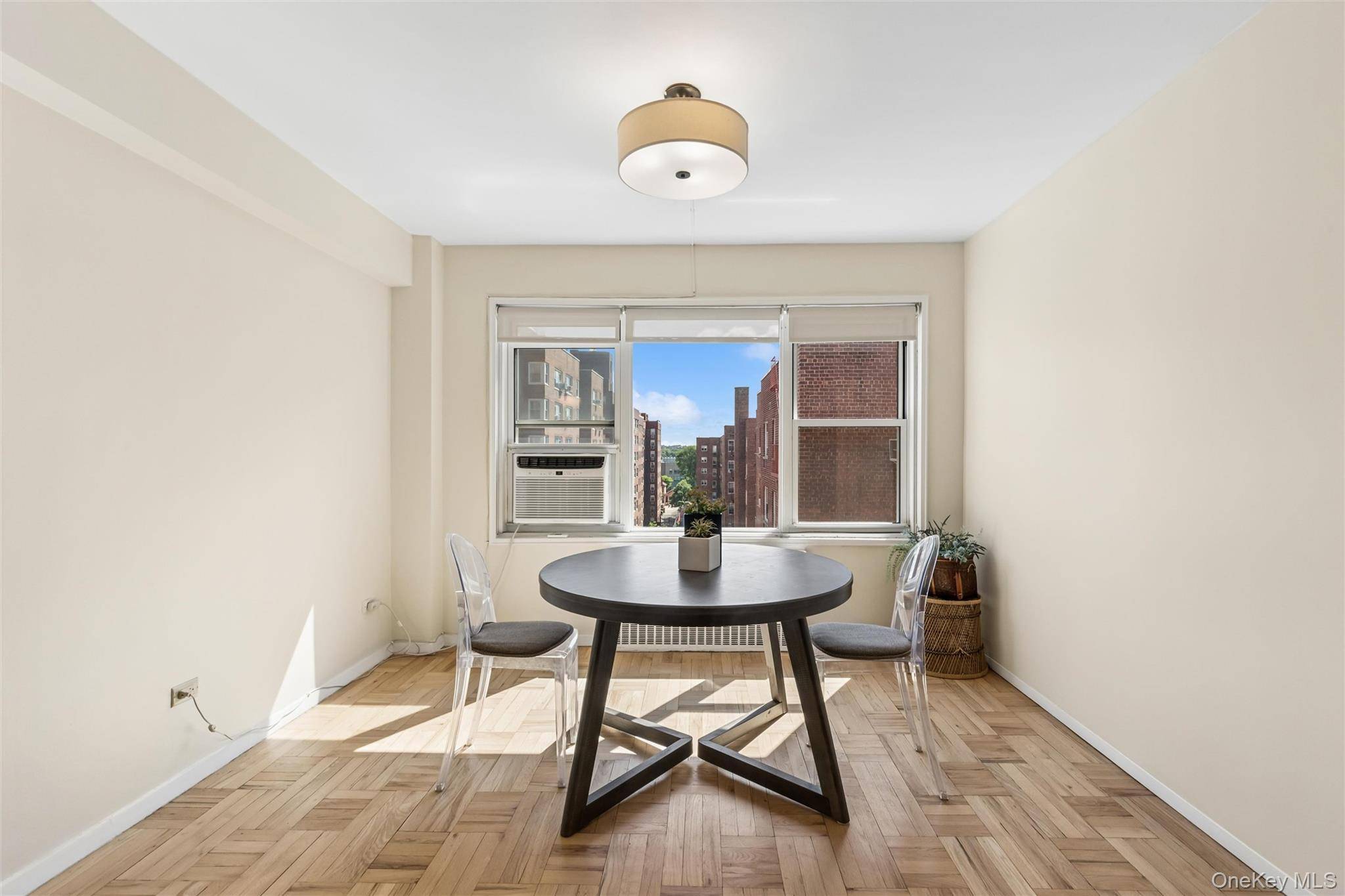 110-20 71st RD #707, Forest Hills, NY 11375