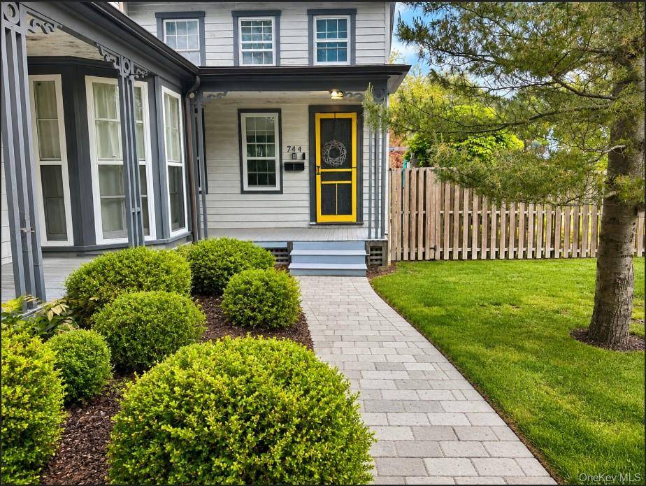 744 Main ST #1, Greenport, NY 11944