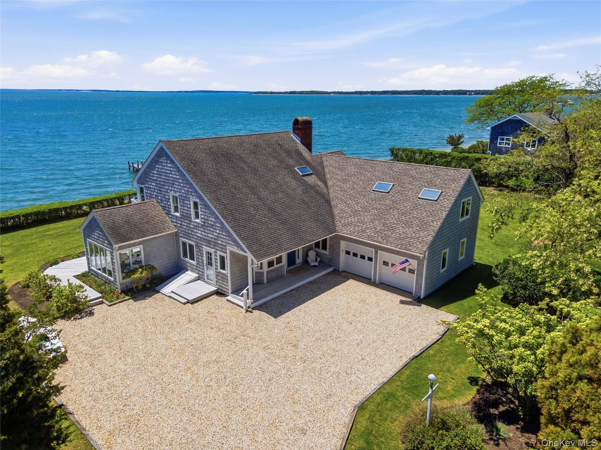 90 Peconic AVE, Shelter Island, NY 11964