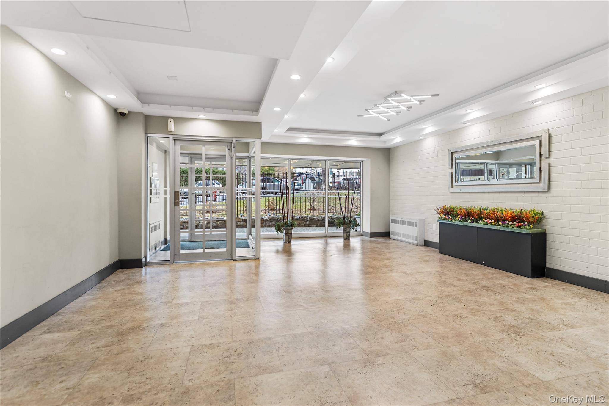 101 Highland AVE #4R, Yonkers, NY 10705