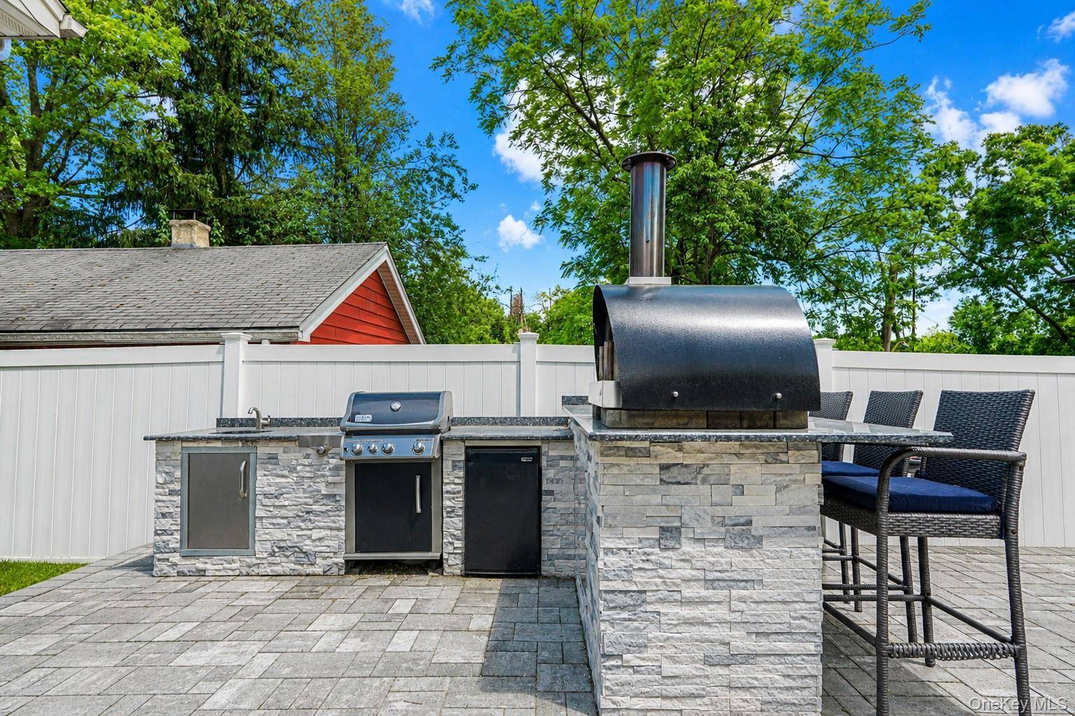 28 Weiner ST, Staten Island, NY 10309