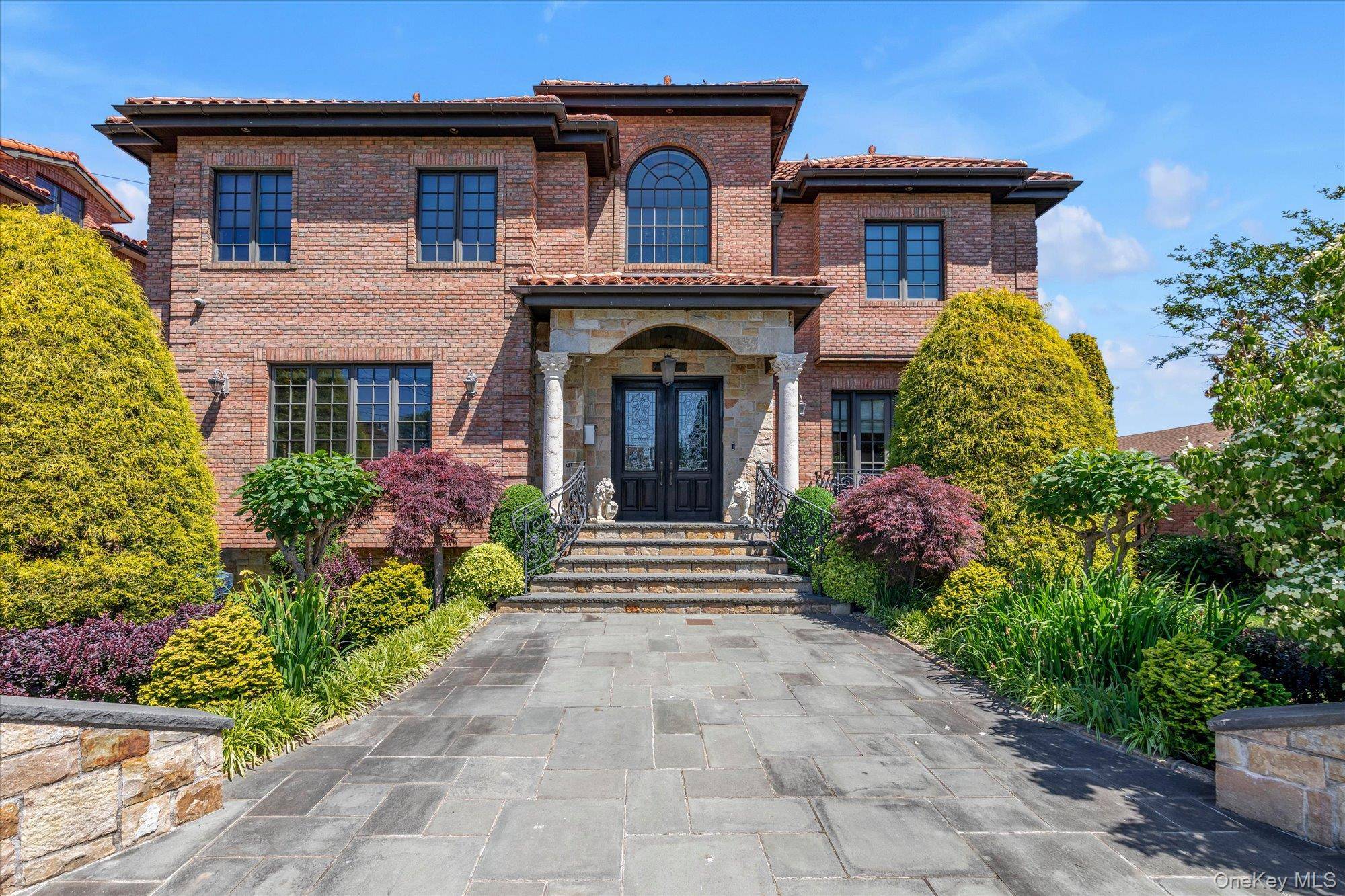 138-15 13th AVE, Malba, NY 11357