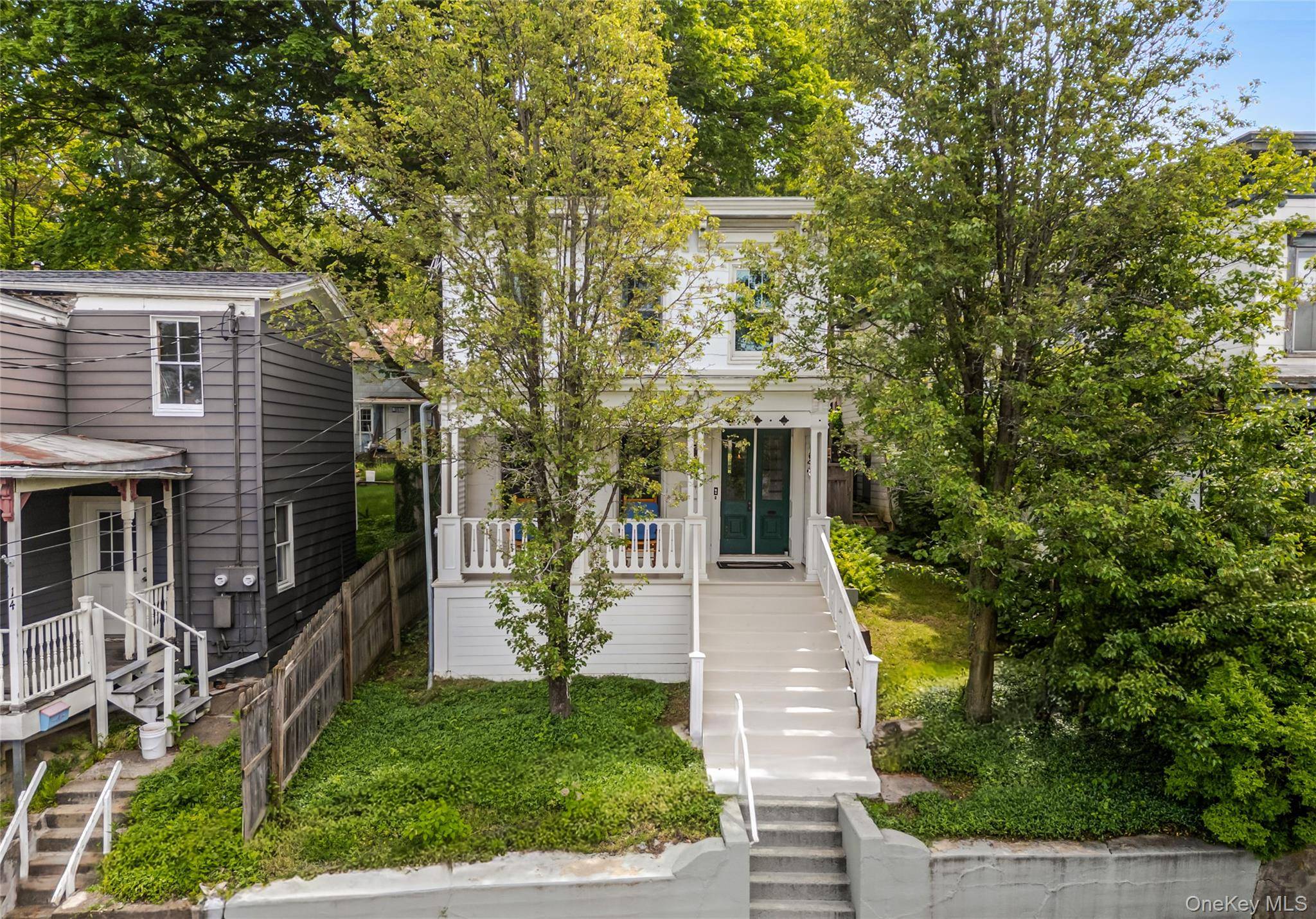 16 Worth AVE, Hudson, NY 12534