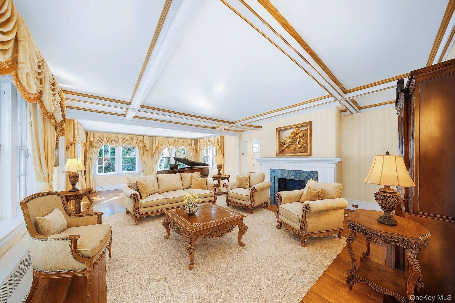 6954 Dartmouth ST, Forest Hills, NY 11375