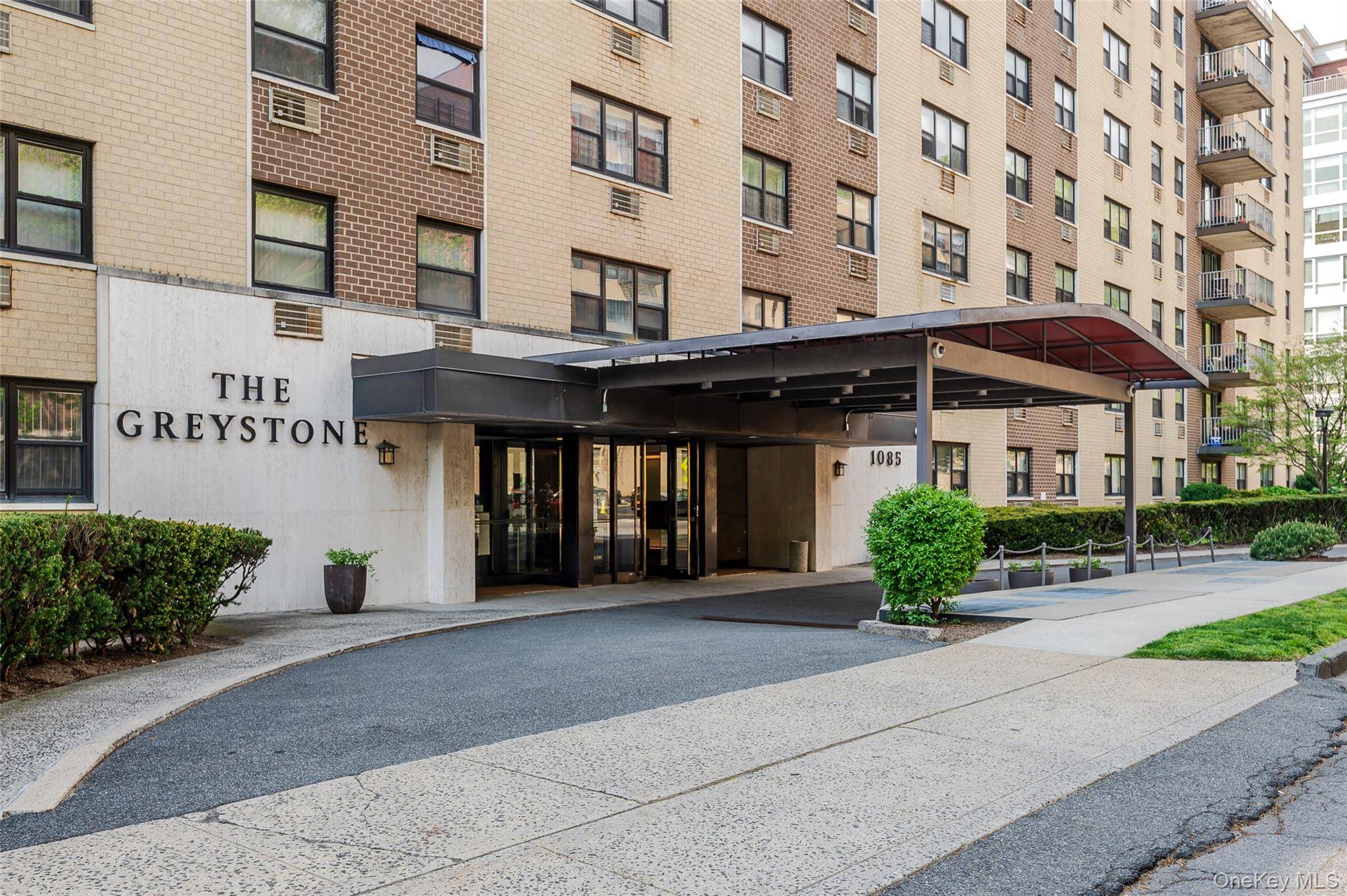 1085 Warburton AVE #425, Yonkers, NY 10701