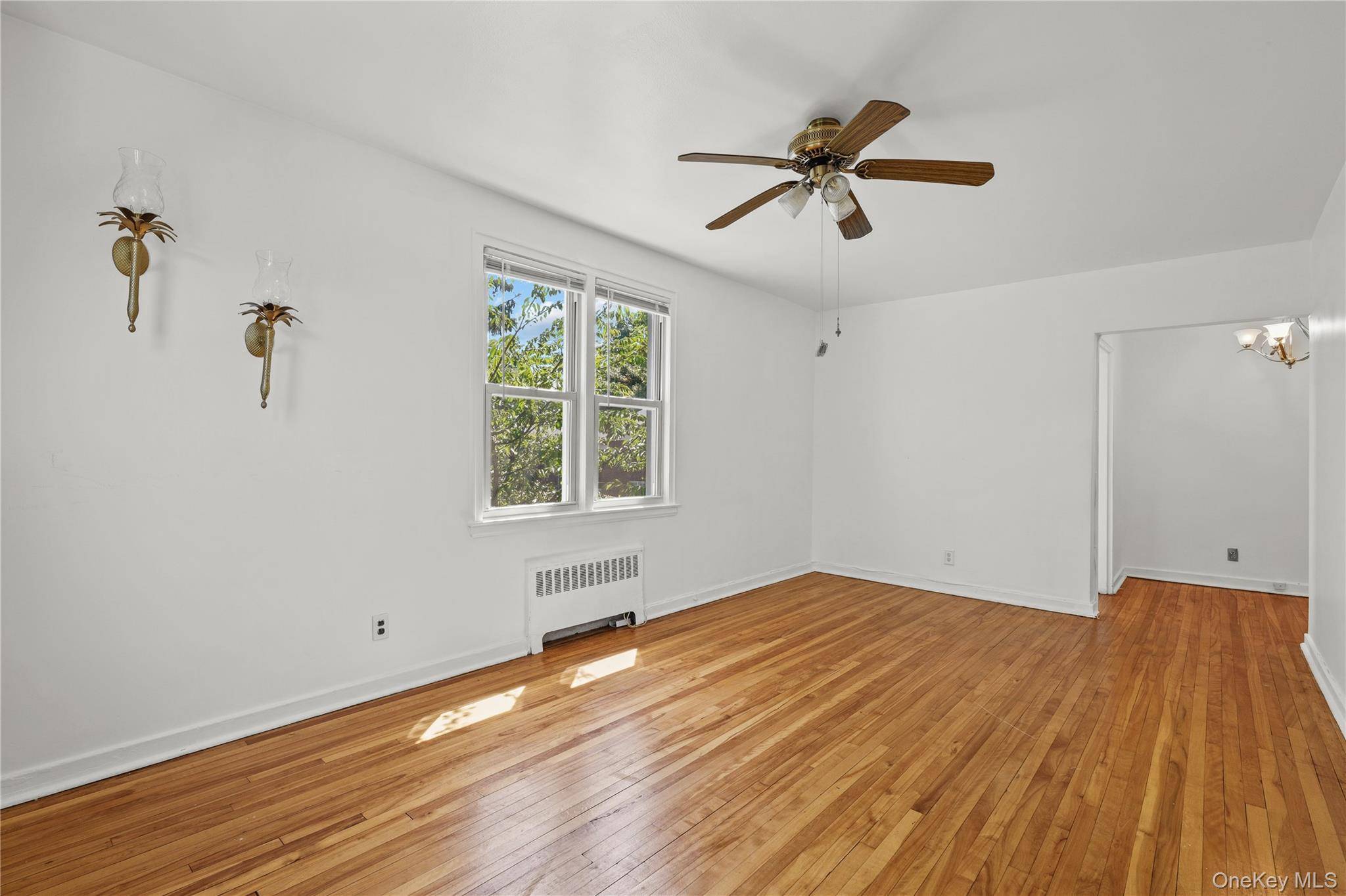24 Winchester AVE #2C, Yonkers, NY 10710