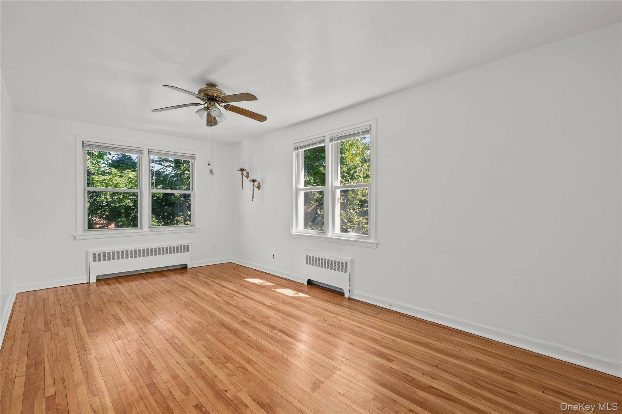 24 Winchester AVE #2C, Yonkers, NY 10710
