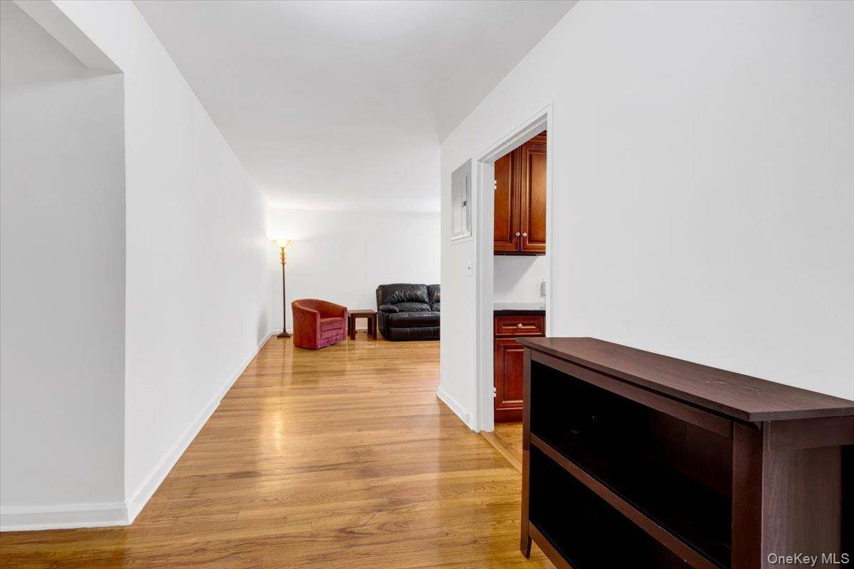 10 South #2F, Harrison, NY 10528
