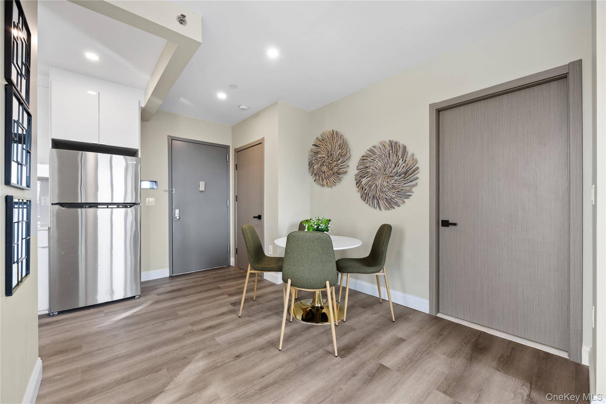 163-07 72nd AVE #5A, Fresh Meadows, NY 11365