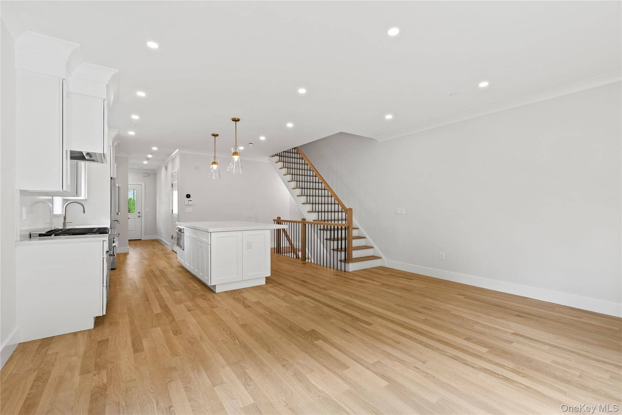 86 B Maple AVE, Rye, NY 10580