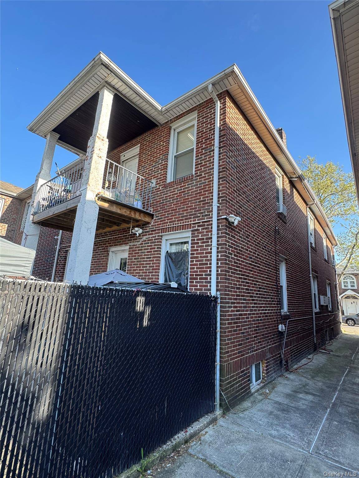 1065 Stell PL, Bronx, NY 10469