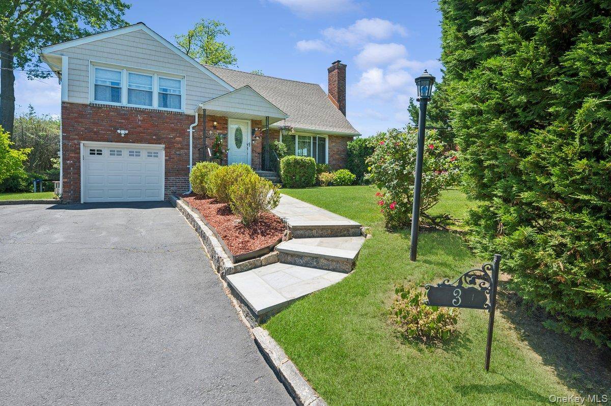 3 Carolyn PL, Bronxville, NY 10708