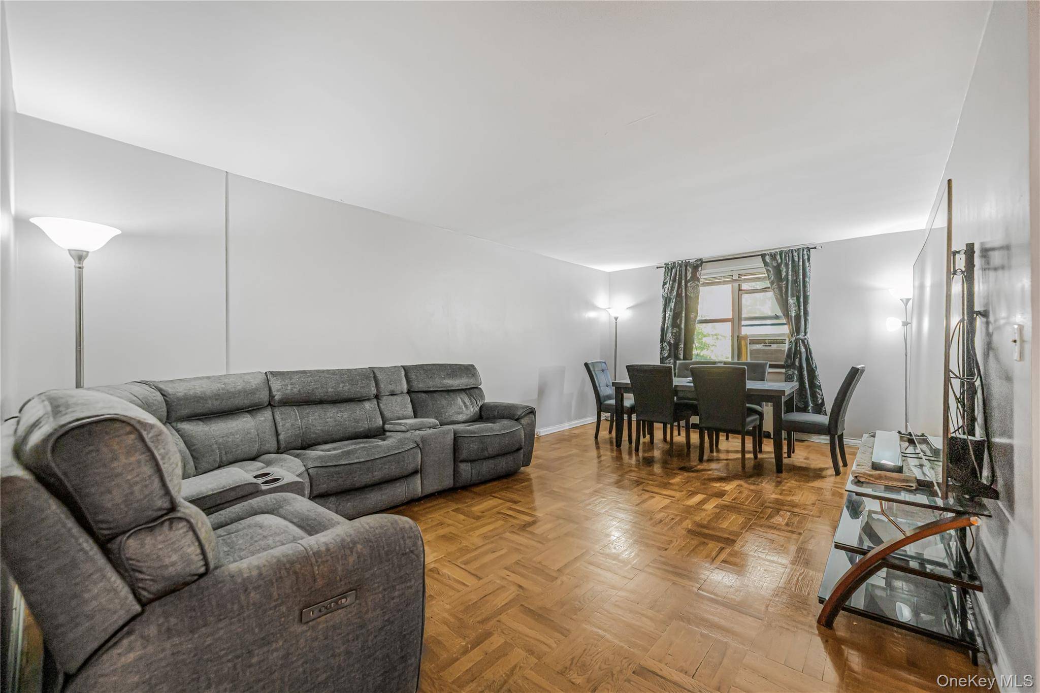 1234 Midland AVE #1c, Bronxville, NY 10708