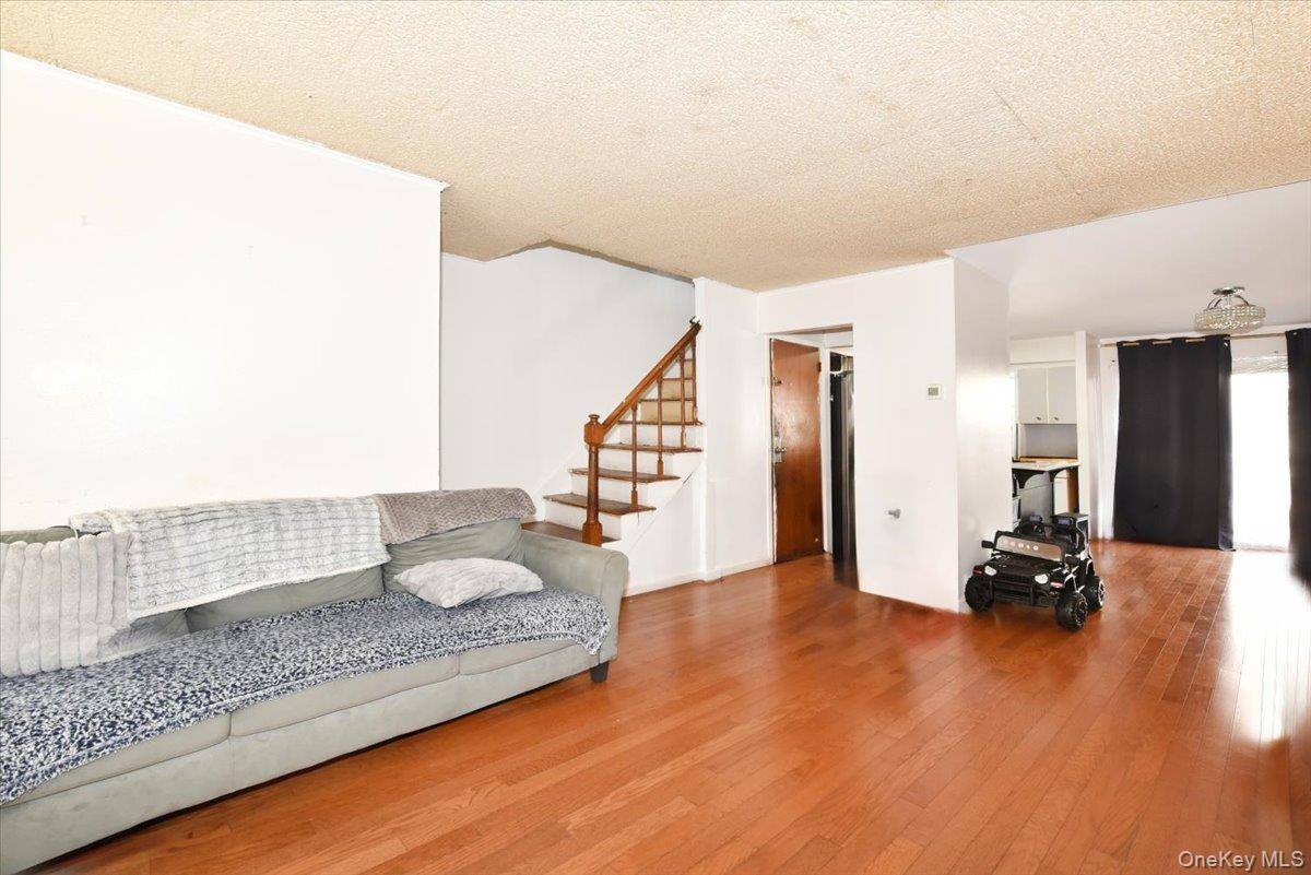 176-17 127th AVE, Jamaica, NY 11434