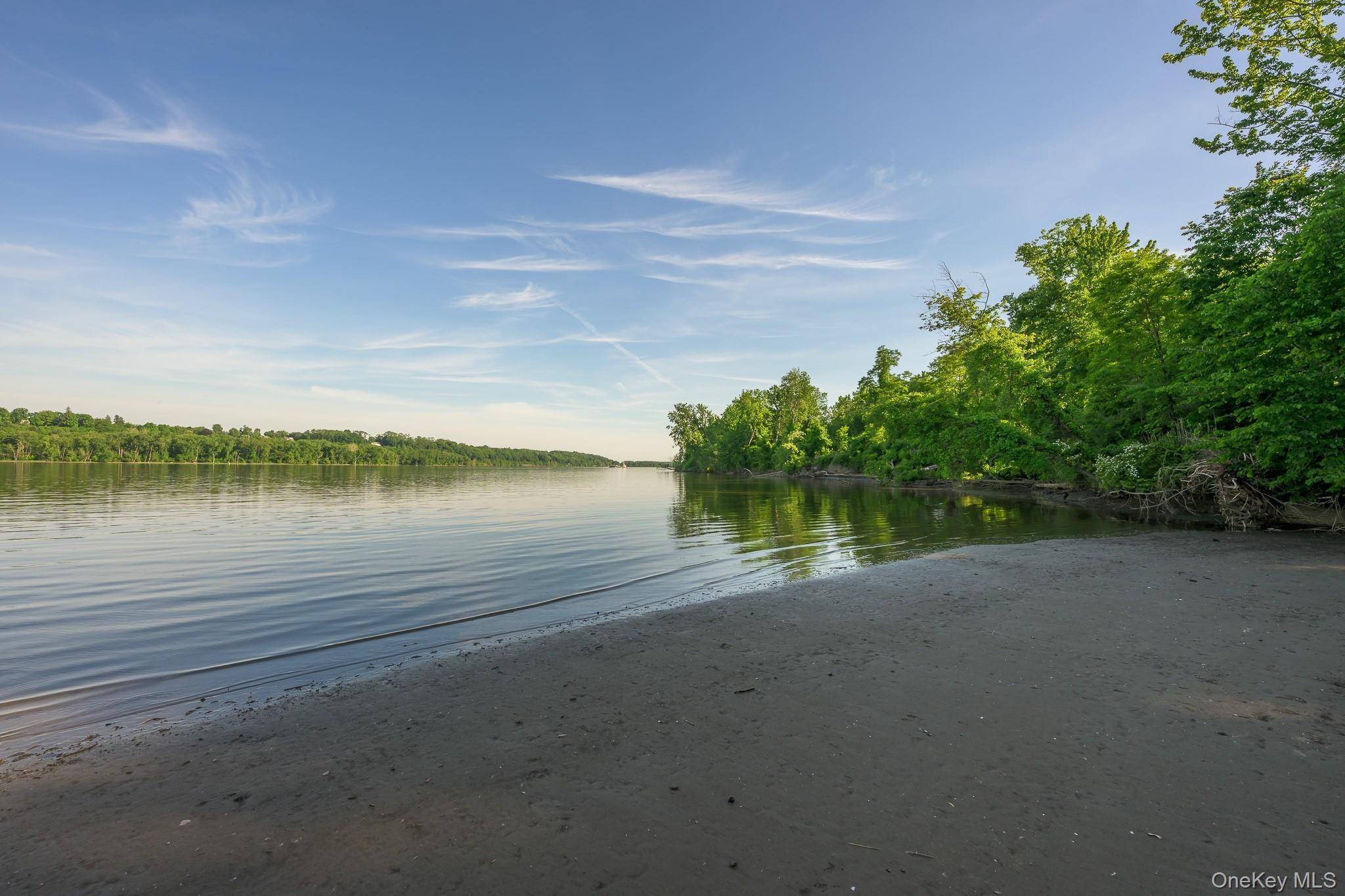 1530 River RD, West Coxsackie, NY 12124