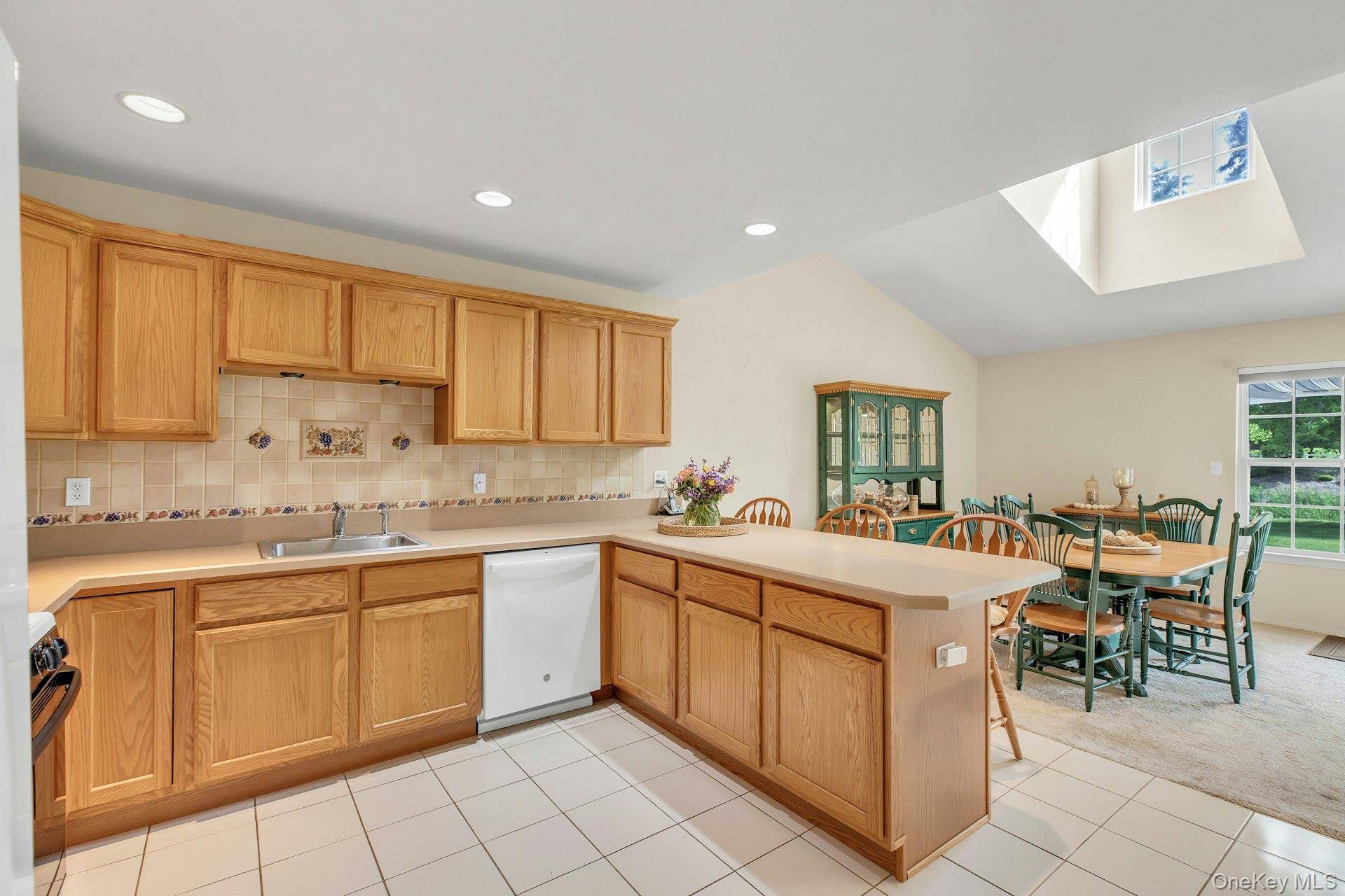 1 Summerfield LN #1, Aquebogue, NY 11901