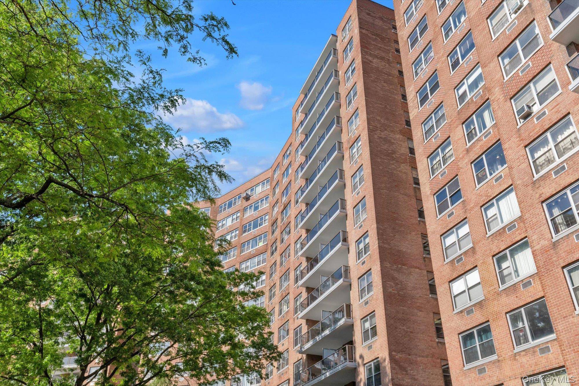 61-20 Grand Central Pkwy #A208, Forest Hills, NY 11375