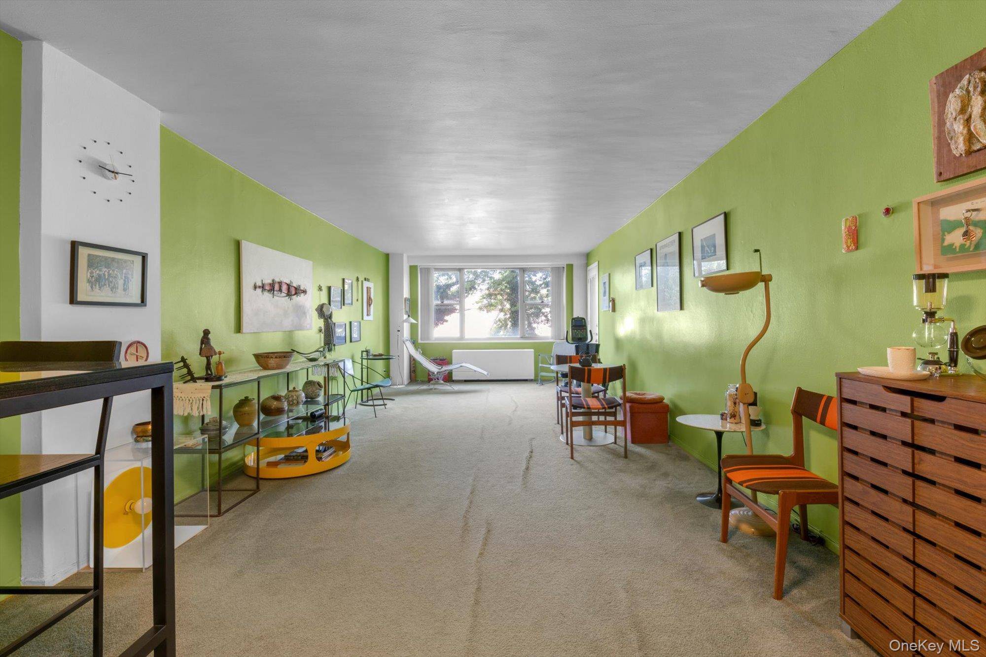 61-20 Grand Central Pkwy #A208, Forest Hills, NY 11375