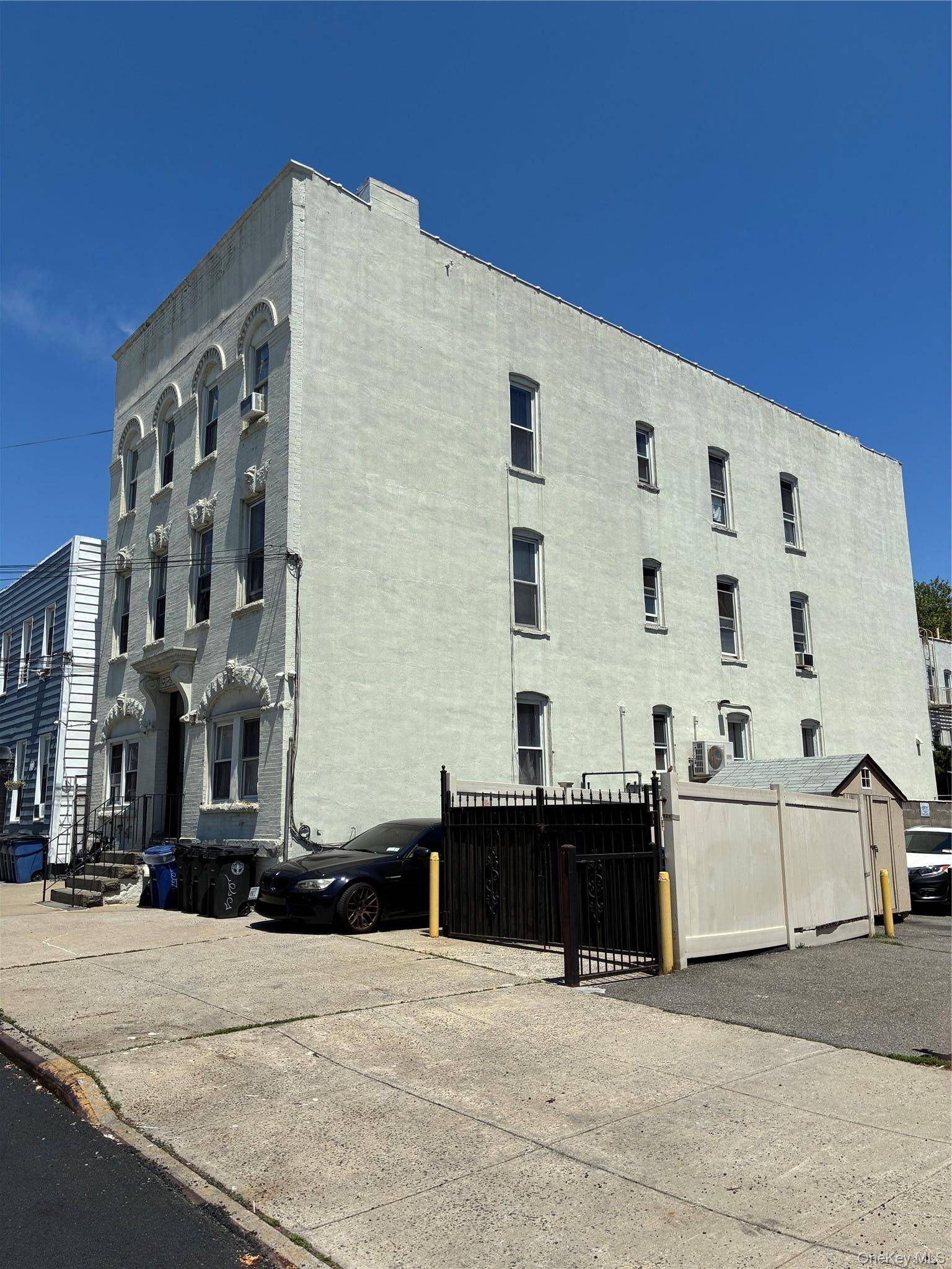 50-35 38th ST, Long Island City, NY 11101