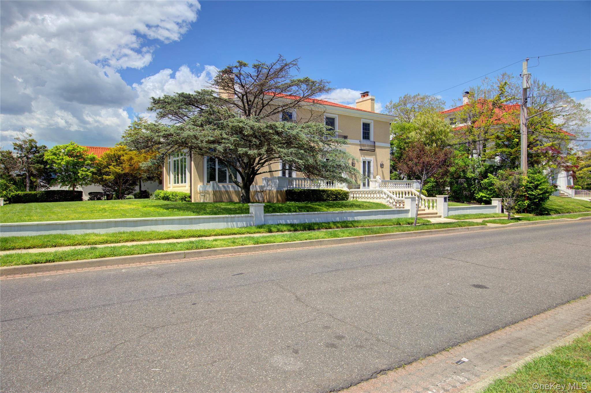 159 Magnolia BLVD, Long Beach, NY 11561
