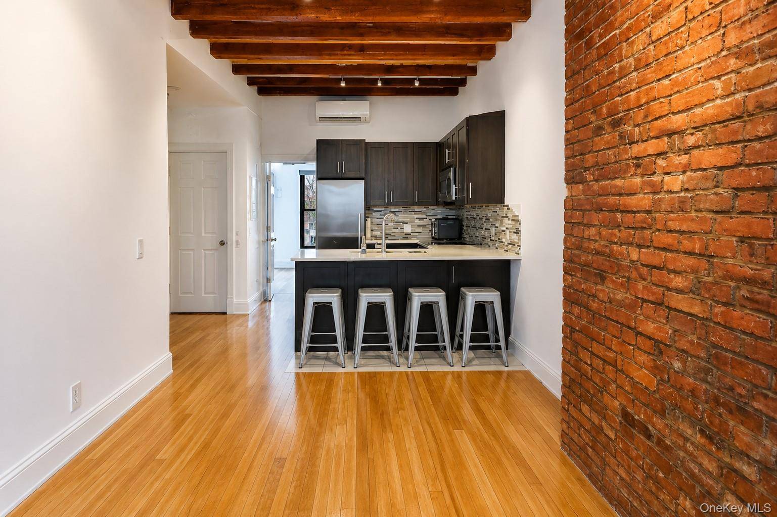 2122 45th AVE, Long Island City, NY 11101